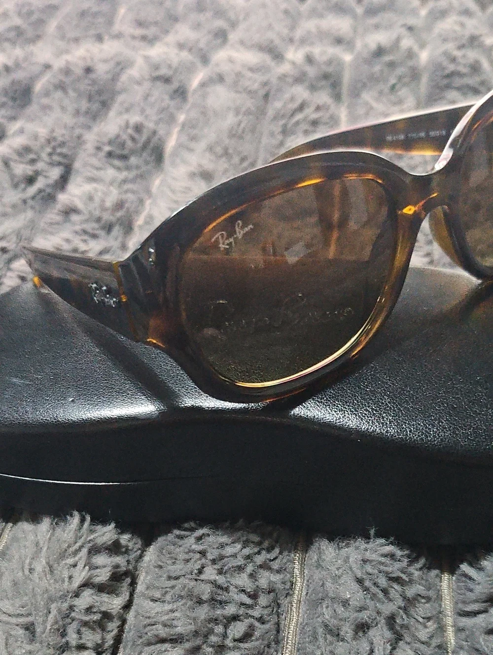 Ray-Ban these ray